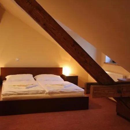 Haydnuv Dum בית הארחה